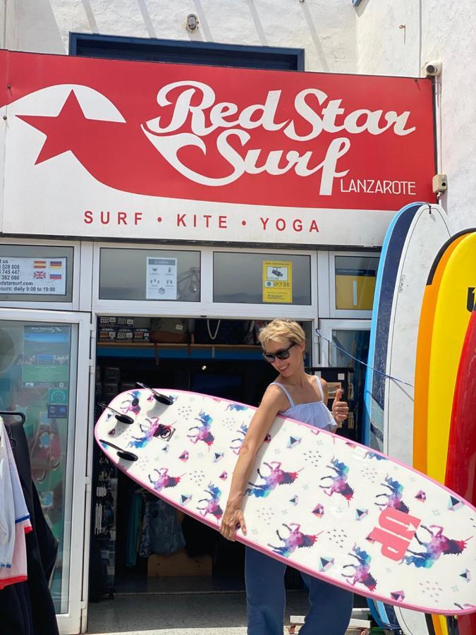 파마라 Red Star Surf & Yoga Camp Lanzarote 호스텔 외부 사진