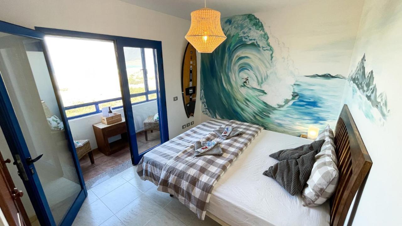 파마라 Red Star Surf & Yoga Camp Lanzarote 호스텔 외부 사진